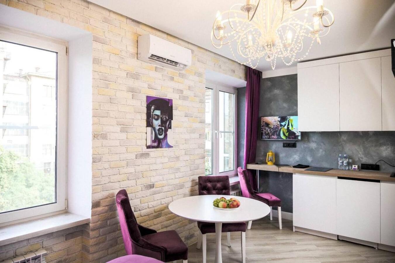 Freedom Apartments In City Center Kiev Luaran gambar