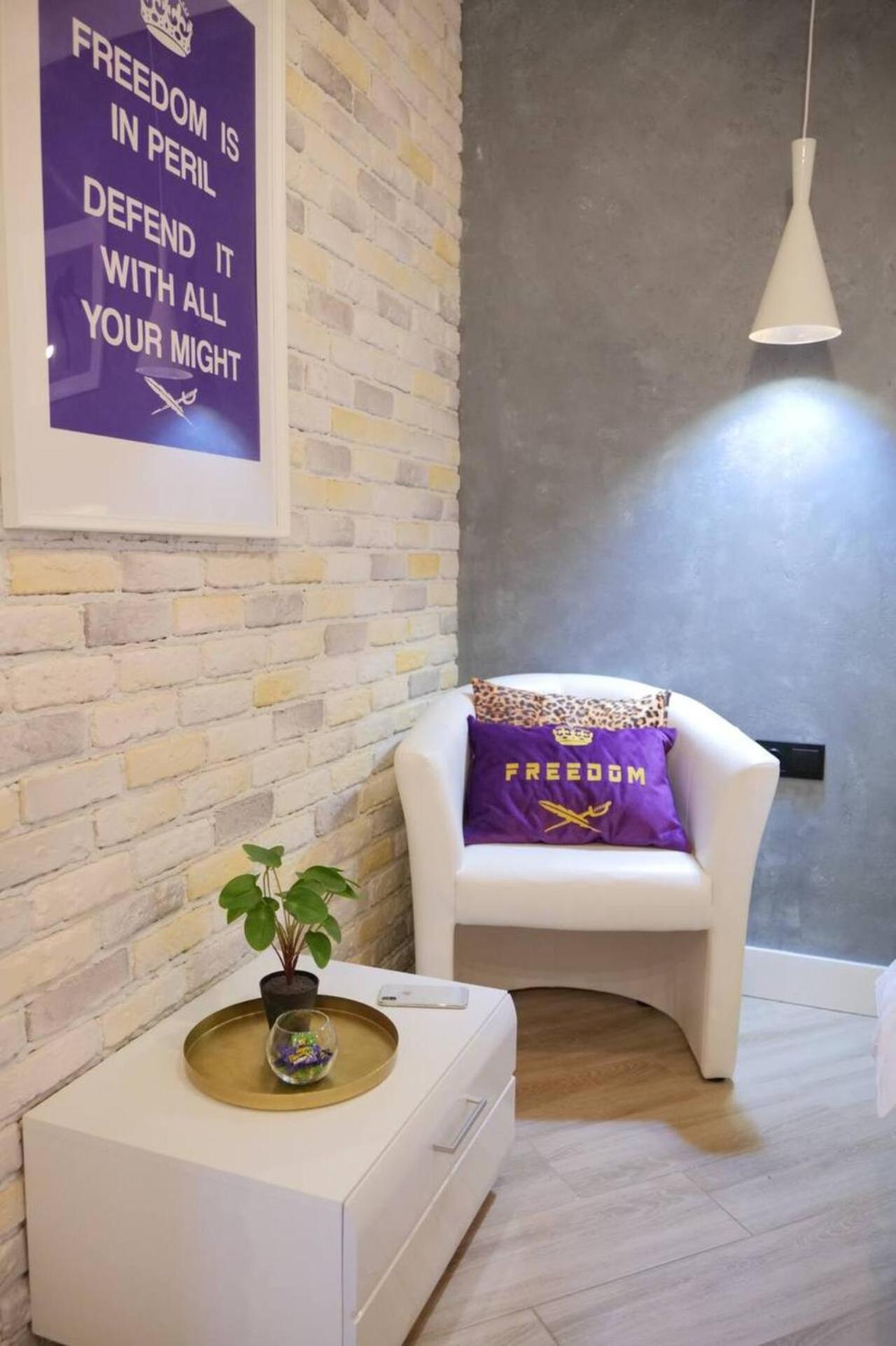 Freedom Apartments In City Center Kiev Luaran gambar